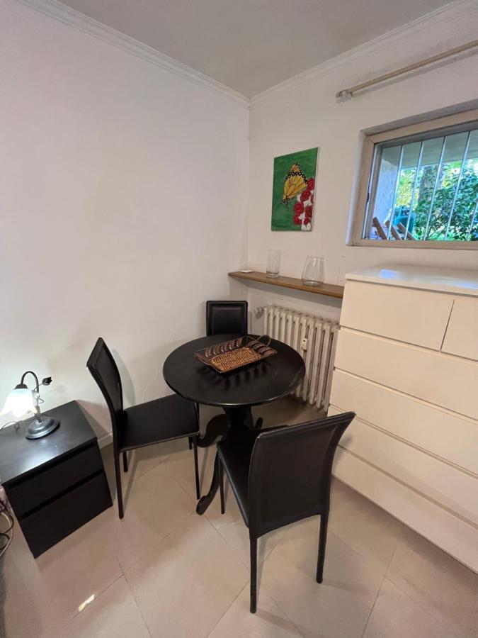 Monolocale A Mostacciano Apartment Rome Exterior photo